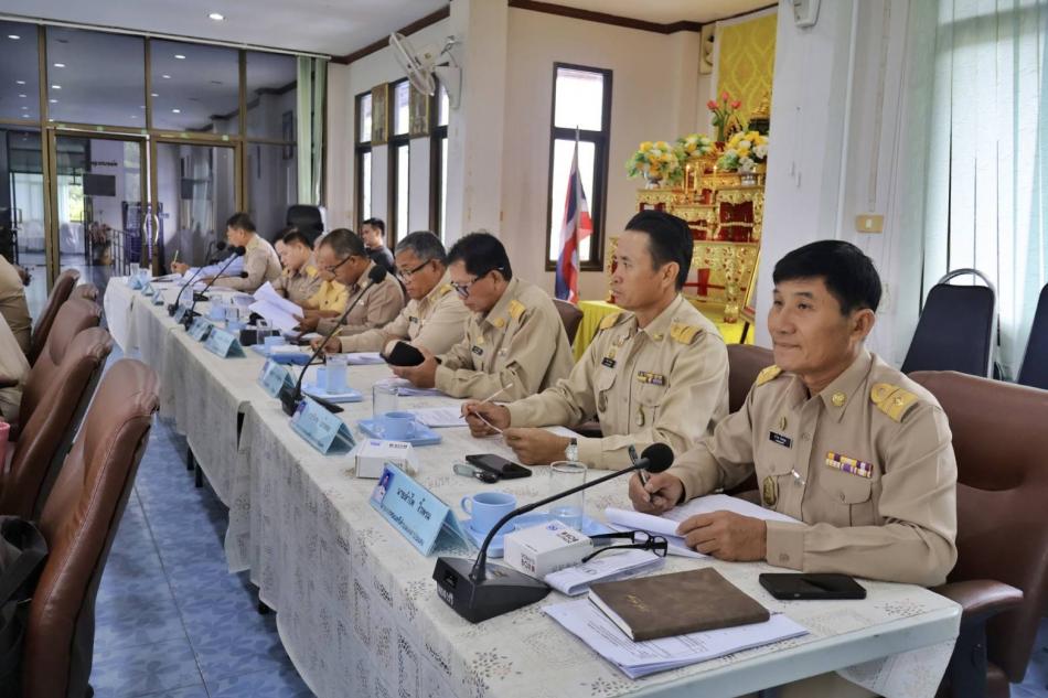 เทศบาลตำบลเหล่าปอแดง ประชุมสภา สมัยสามัญ สมัยที่ 3 ครั้งที่ ๑ ประจำปี ๒๕๖๘ ณ ห้องประชุมเทศบาลตำบลเหล่าปอแดง อำเภอเมือง จังหวัดสกลนคร