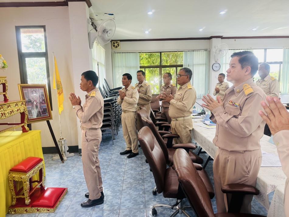 เทศบาลตำบลเหล่าปอแดง ประชุมสภา สมัยวิสามัญ สมัยที่ 1 ครั้งที่ 1 ประจำปี 2568 ณ ห้องประชุมเทศบาลตำบลเหล่าปอแดง อำเภอเมือง จังหวัดสกลนคร
