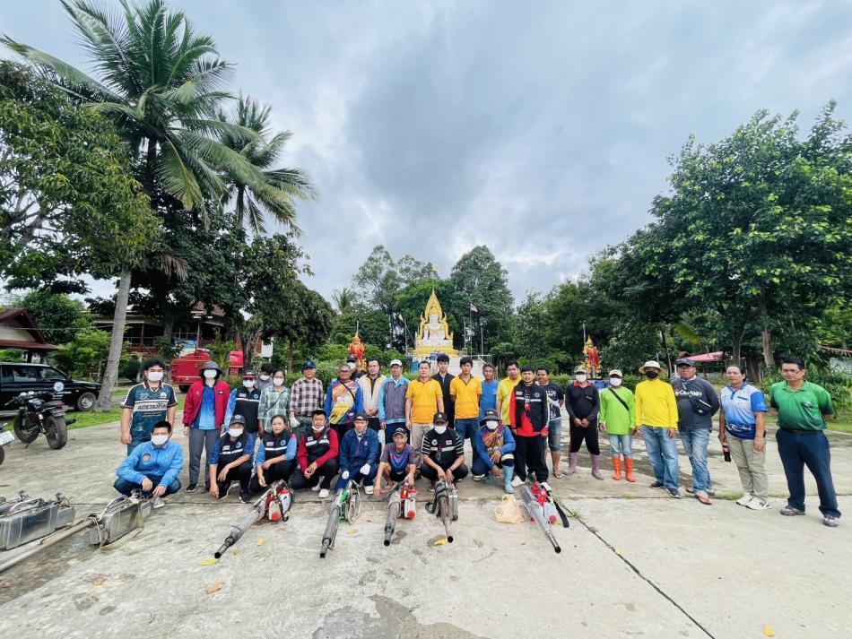 กองสาธารณสุขและสิ่งแวดล้อมเทศบาลตำบลเหล่าปอแดง พร้อมคณะผู้บริหาร หัวหน้าส่วนราชการพนักงาน ลงพื้นที่พ่นหมอกควันกำจัดลูกน้ำยุงลาย ณ บ้านหนองแดง หมู่ที่ 2 และบ้านหนองปลาน้อย หมู่ที่ 7